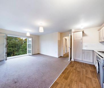 2 bedroom flat to rent - Photo 3