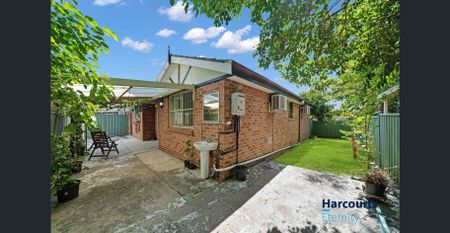 Charming 2-Bedroom Villa in the Heart of Girraween! - Photo 3