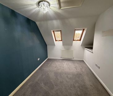 3 bedroom semi-detached house to rent - Photo 5