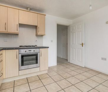 3 bedroom House To Let - Photo 4