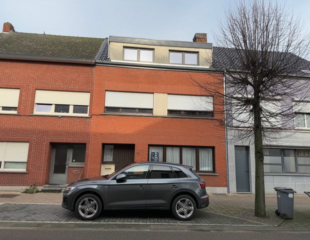 Weldra te huur in centrum Balen! Woning met 3 slaapkamers . - Foto 1