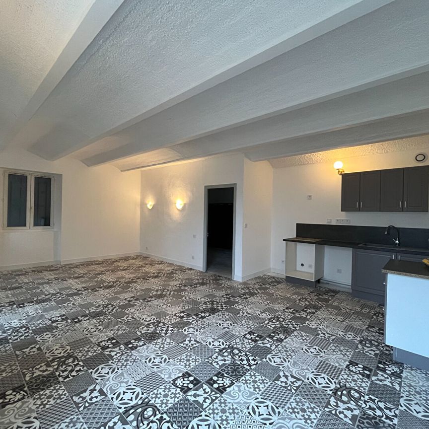 Location Appartement 3 pièces 66m² - Photo 1