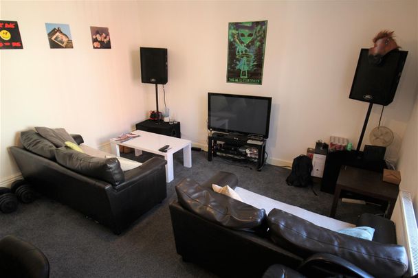 Thornville Mount, Hyde Park, LS6 1JX, Leeds - Photo 1