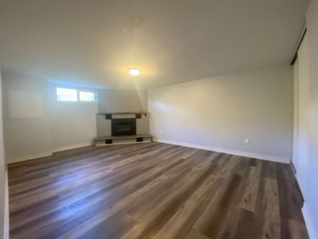 For Lease - 45 Ternhill Crescent, Toronto, Ontario - Photo 2