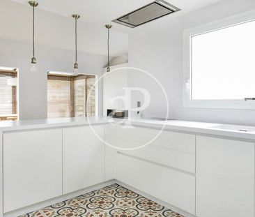 Penthouse for rent with Terrace in El Putget i Farró (Barcelona) - Photo 2