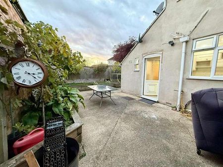 Sexton Avenue, Bedford, MK42 - Photo 5