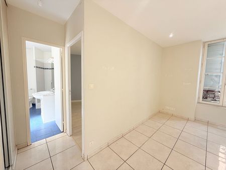 Location Appartement 2 pièces 45m² - Photo 4