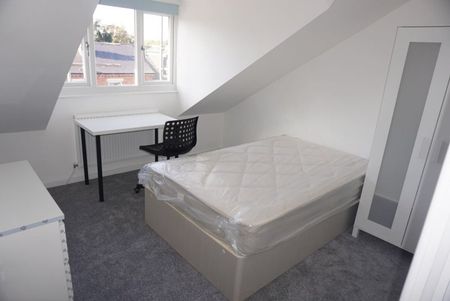 Room in a Shared House, Teignmouth Road, B29 - Photo 2
