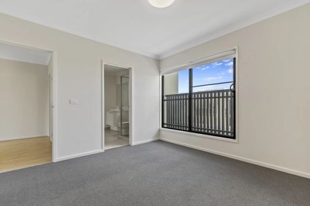 11 Billop Walk, Werribee. - Photo 5