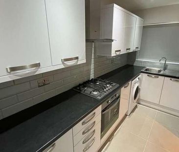 Whytecroft, Hounslow, TW5 - Photo 1