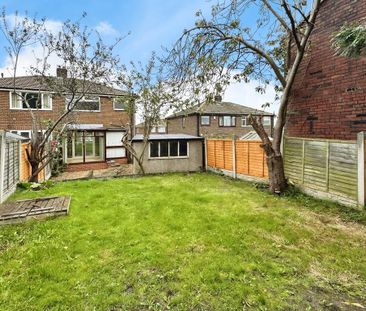 3 bedroom semi-detached house to rent - Photo 3