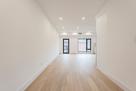 For Lease - 14 Holmesdale Road Unit# 301, Toronto, Ontario - Photo 2