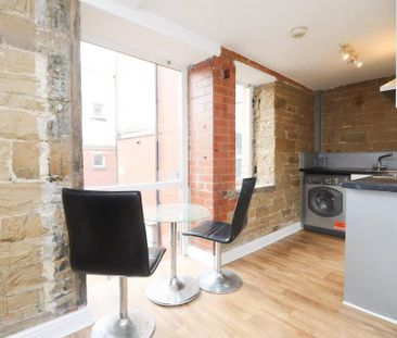 1 bedroom property to rent - Photo 6