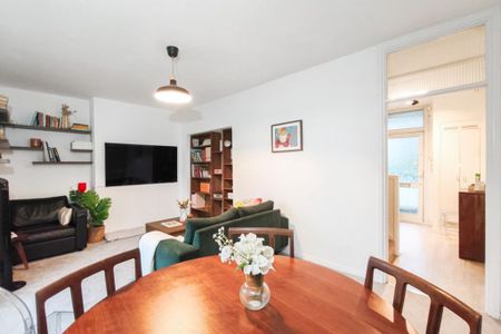 3 bedroom flat to rent - Photo 3