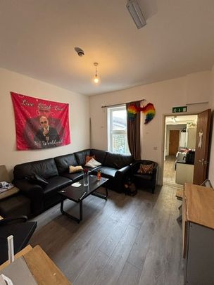 25 HUBERT ROAD - Photo 1