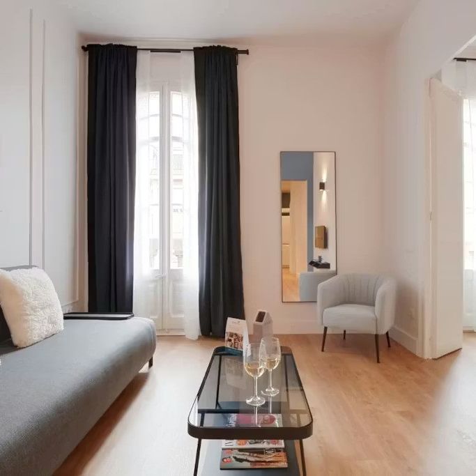 Carrer de Sepúlveda, Barcelona, Catalonia 08015 - Photo 1