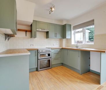 2 bedroom terraced house to rent - Photo 3