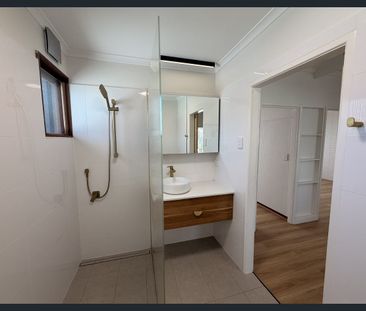 2/3 Stevens Street, Southport, Qld 4215 - Photo 1