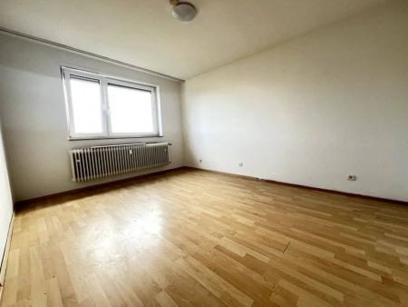 Moderne 4-Zimmer-Wohnung mit Loggia und Garagen-Stellplatz in gesuchter Wohnlage nähe Waldpark - Foto 3