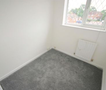 3 bedroom detached house to rent - Photo 2