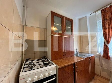 Apartament 2 camere, 60 mp, zona Căminului 10 - Fotografie 3