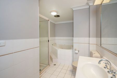 Unit 3/44 Carrington Street, - Photo 4