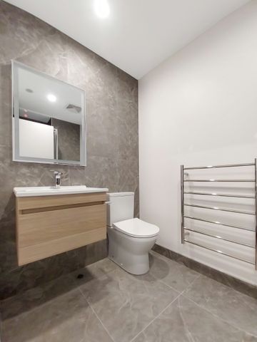 The Residences at LQ Ellerslie Studio Apartment. - Photo 3
