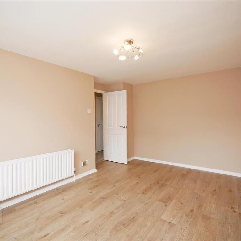 25a Carnbrae Park, Belfast, BT8 6TP - Photo 1