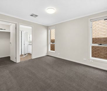 11 Callabonna Avenue, Andrews Farm SA, Belconnen - Photo 3