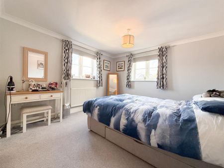 Brookbank Close, Cheltenham GL50 3NA - Photo 2