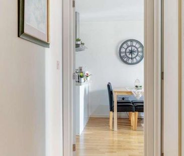 Woking, Surrey, GU21 - Photo 6