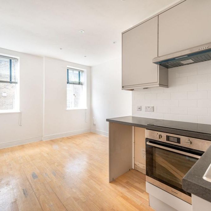 1 bedroom flat to rent - Photo 1
