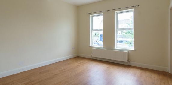 47a Church Place, Lurgan, BT66 6HD - Photo 2