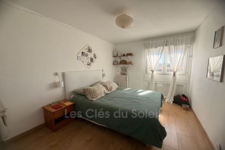 Location Appartement 3 pièces 76m² TOULON 83000 - Photo 4