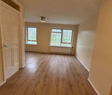 4 bedroom terraced house to rent - Photo 2