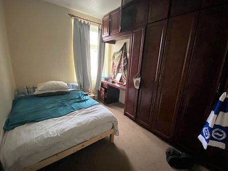 £1,400 PCM, Spacious Four Bedroom House with Enclosed Rear Garden in Mardy Street, Grangetown, Cardiff, CF11 6QW - Photo 2