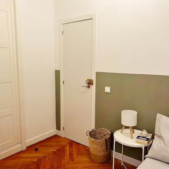 Calle del Doctor Esquerdo, Madrid, Community of Madrid 28028 - Foto 1