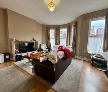 12 The Mount, Ferryhill, Belfast, BT5 4NA - Photo 1