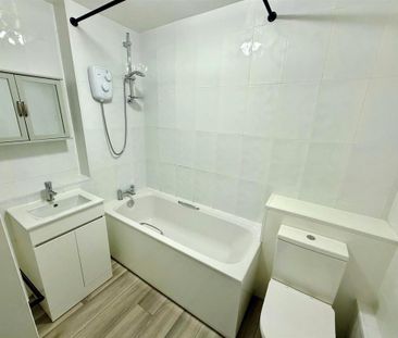 Studio to rent - Photo 6