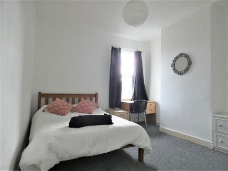 3 bedroom house share to rent - Photo 2