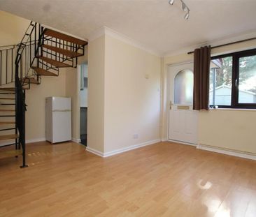 1 bedroom end of terrace house to rent - Photo 4