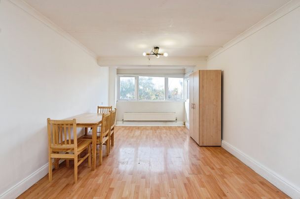 3 Bed Flat, Mimosa, N15 - Photo 1