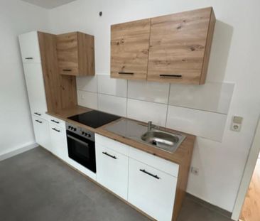 möbliertes WG- Zimmer für Studentinnen und Azubis - Photo 5