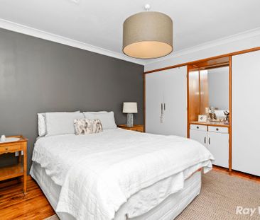 Beautiful and furnished 3-Bedroom Home! - Photo 5