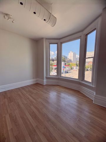 For Lease - 139 1/2 John Street Unit# 4, Hamilton, Ontario - Photo 3