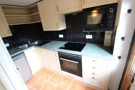 Property to rent - Photo 4