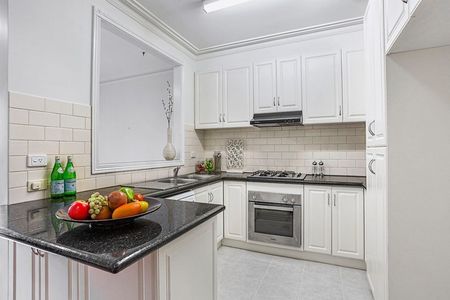 97 Rankins Road, Kensington VIC 3031 - Photo 4