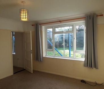 3 bedroom detached house to rent - Photo 4