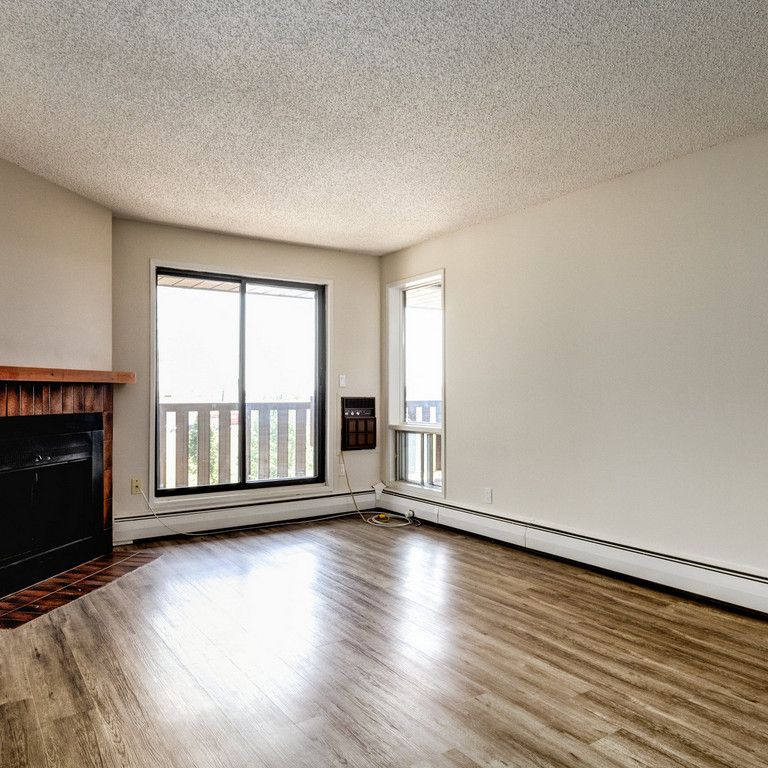 Classic Suite - 1 Bedroom - Photo 1