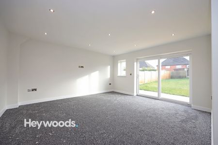4 bed detached house to rent in Churnet Valley Road, Kingsley Holt, Stoke-on-Trent, Staffordshire - Photo 5